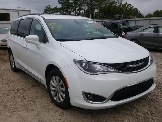 Samochod Chrysler Pacifica Z Roku 2017 O Nr Vin 2c4rc1bg4hr627297