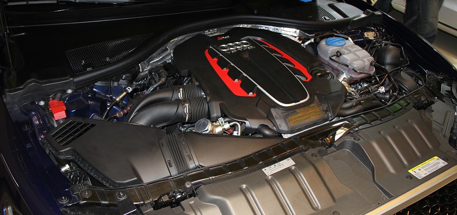 Silnik TFSI V8 4.0 Litra - serce nowego RS6