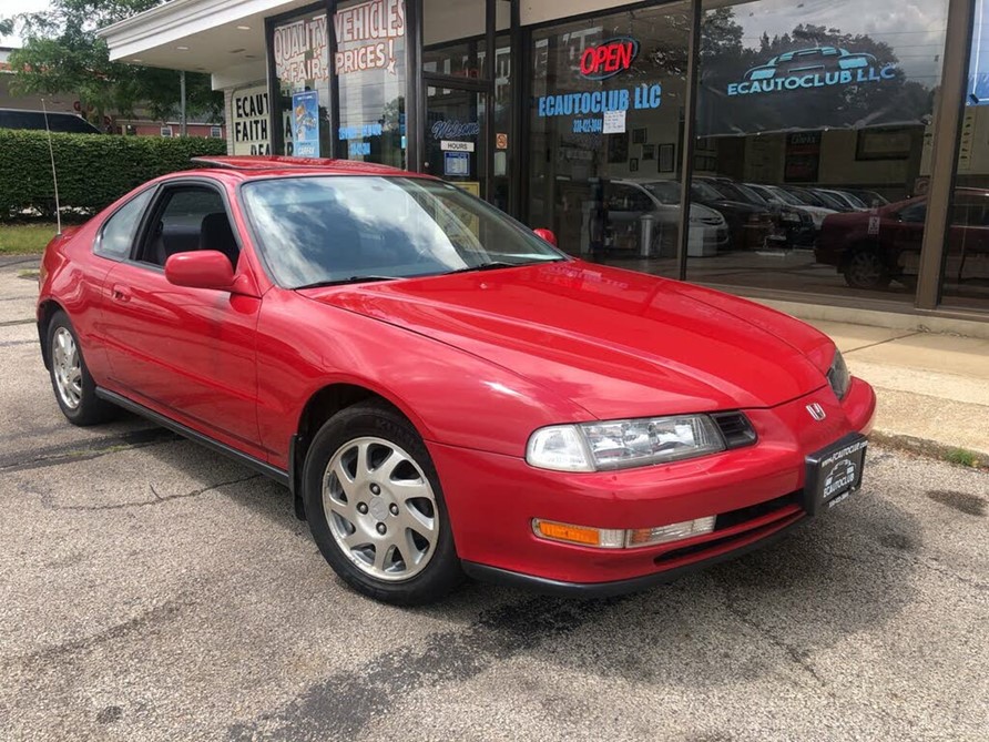 Piękne, czerwone i zadbane auto - tylko w USA takie perełki. Prelude rocznik 1994.