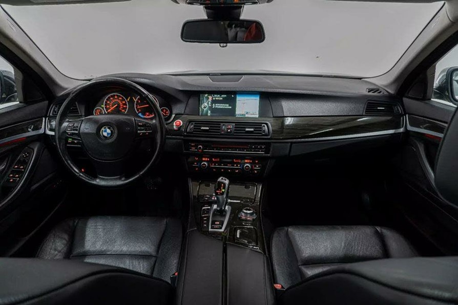 BMW z USA - interior: klarowny, stonowany, fantastycznie ergonomiczny